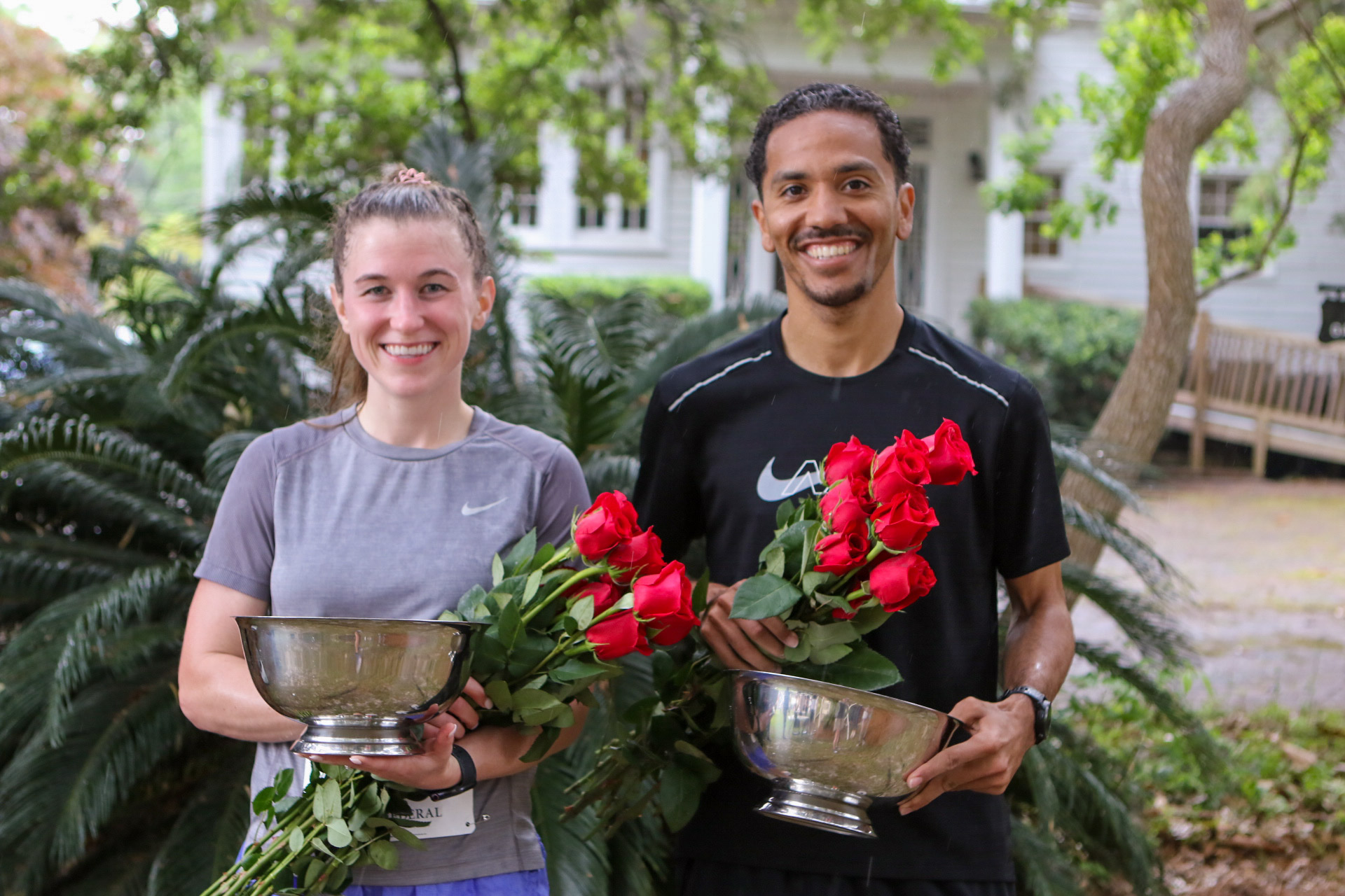 Overall 10K Winners: Rachel Nesmith & Christopher Haynes